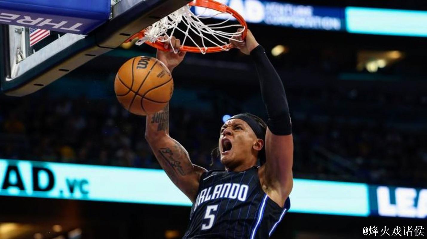 怀特末节发力难救主,全场31分6篮板贡献徒劳 怀特末节发力难救主,全场31分6篮板贡献徒劳